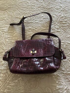 Croc-Embossed Wine Shoulder Bag with Turn-Lock Closure